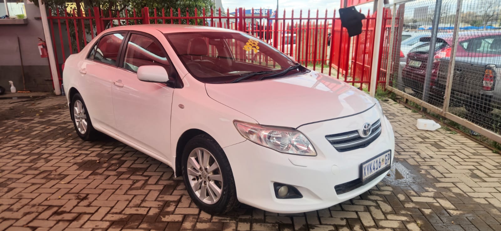 2009 Toyota Corolla D4D, front view