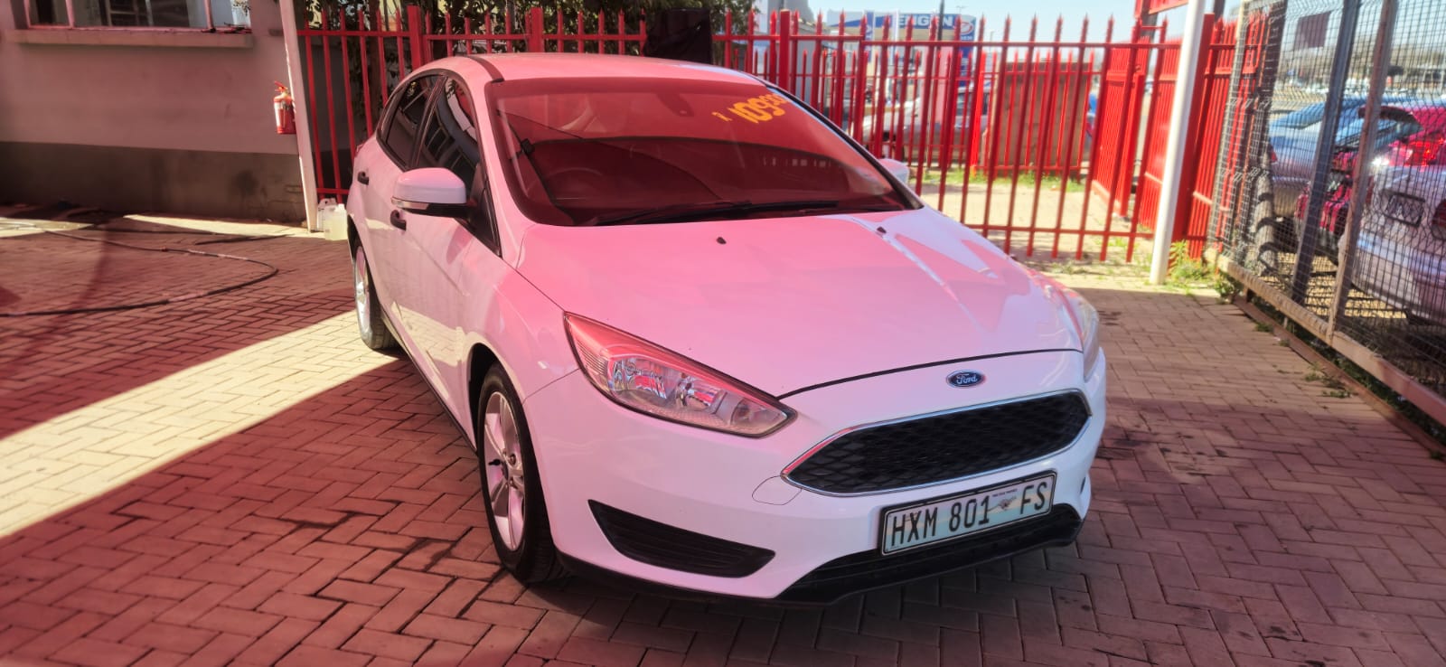 2017 Ford Focus EcoBoost, front view